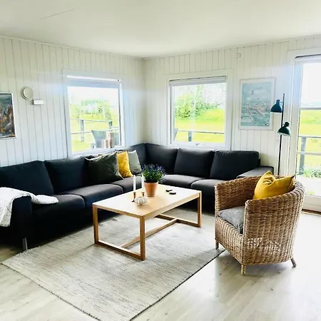 Family With Jacuzzi And Fireplace Hejls