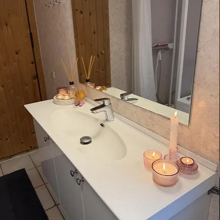 Family With Jacuzzi And Fireplace 度假居