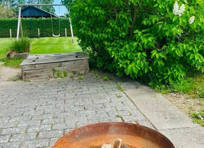 Family With Jacuzzi And Fireplace