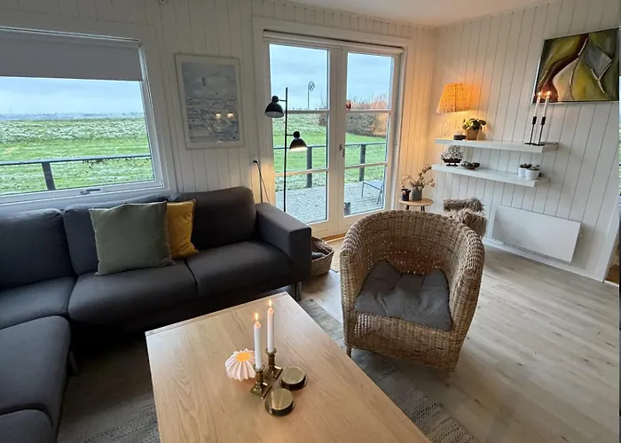 Family With Jacuzzi And Fireplace Hejls