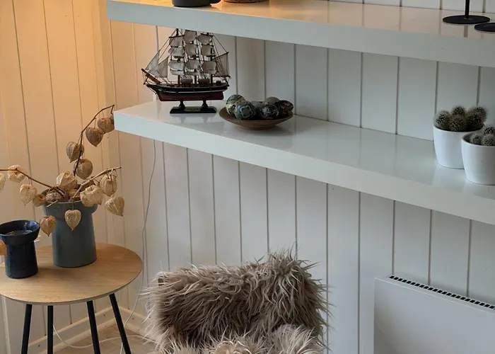 Family With Jacuzzi And Fireplace Hejls