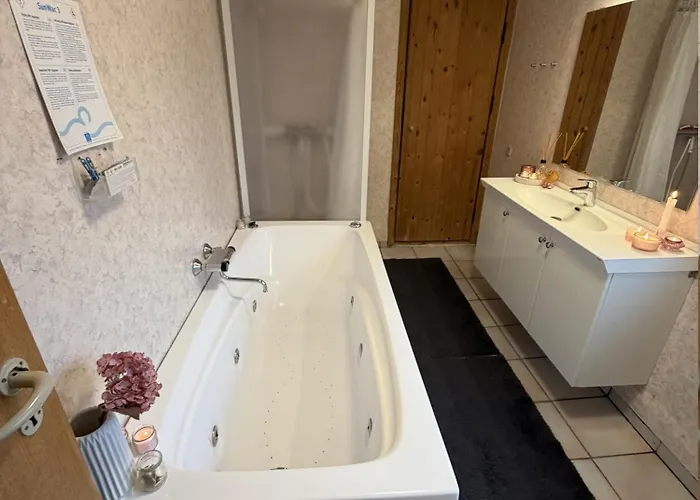 Family With Jacuzzi And Fireplace Casa vacanze *